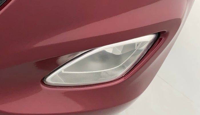 2016 Hyundai i10 SPORTZ 1.1, Petrol, Manual, 31,355 km, Left fog light - Not fixed properly
