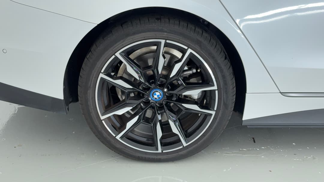 2023 BMW I4 Edrive35 Gran Coupe, Automatic, 32003 km, Right Rear Wheel