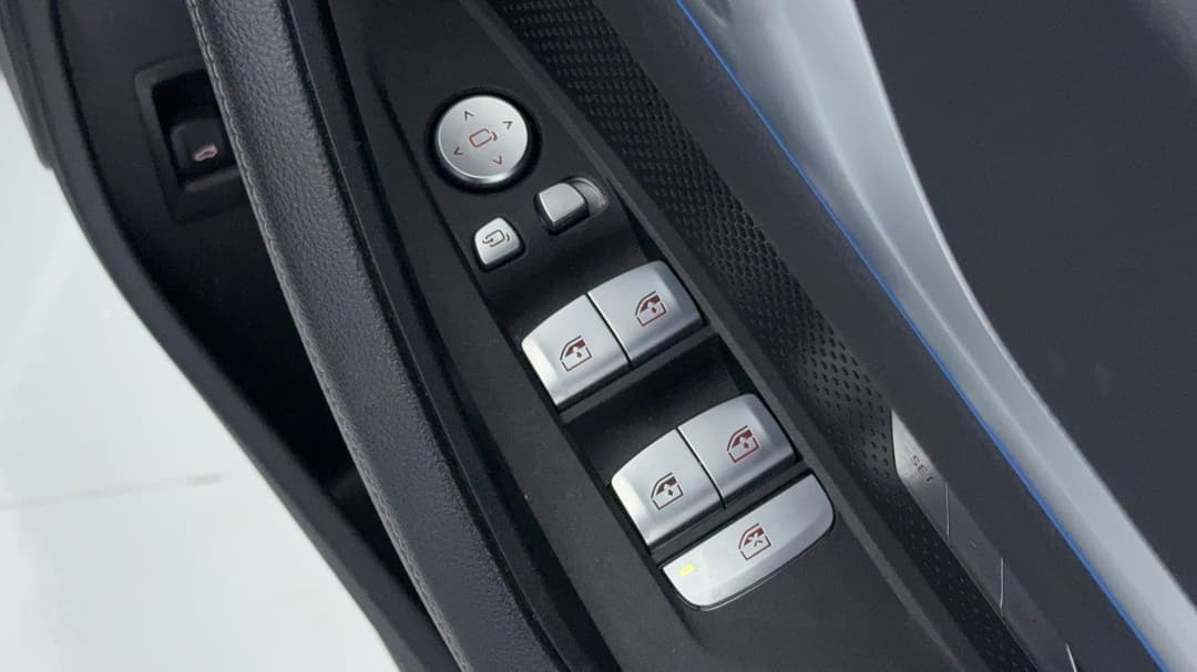 2023 BMW I4 Edrive35 Gran Coupe, Automatic, 32003 km, Drivers Side Door Panel Controls