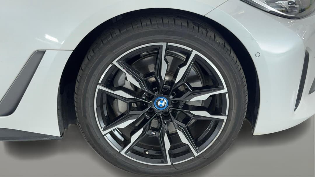 2023 BMW I4 Edrive35 Gran Coupe, Automatic, 32003 km, Right Front Wheel