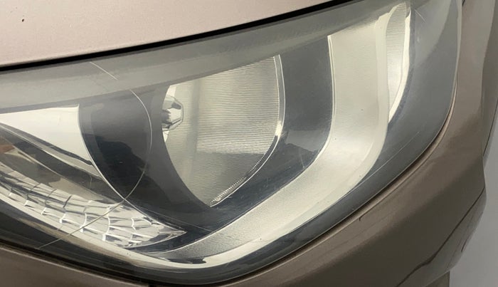 2013 Hyundai i20 SPORTZ 1.4 CRDI, Diesel, Manual, 1,20,605 km, Right headlight - Faded