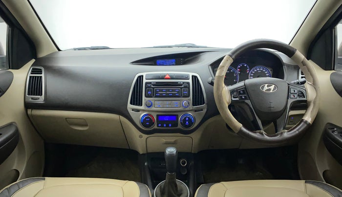 2013 Hyundai i20 SPORTZ 1.4 CRDI, Diesel, Manual, 1,20,605 km, Dashboard
