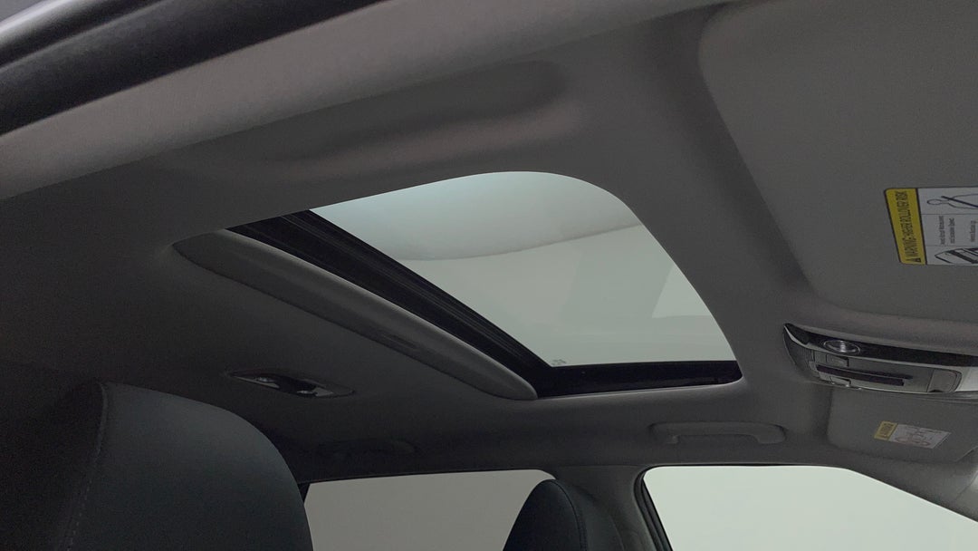 Interior Sunroof/Moonroof