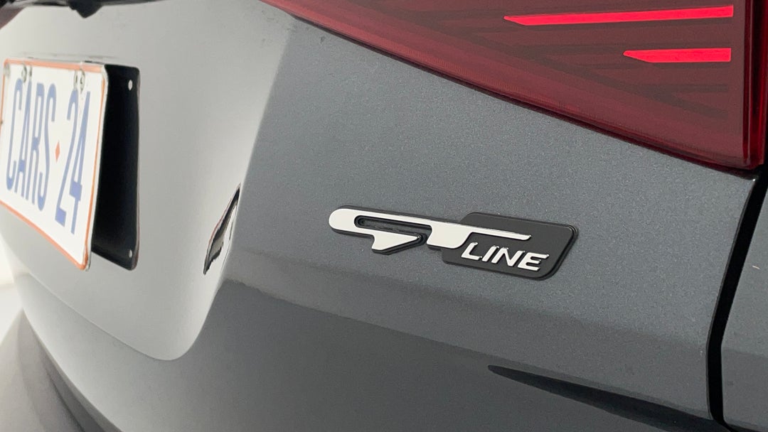 Badge (Boot Right Side)