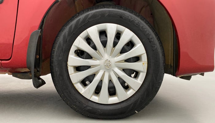 2011 Toyota Etios Liva G, Petrol, Manual, 33,837 km, Right Front Wheel