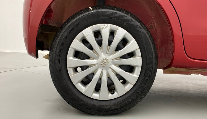 2011 Toyota Etios Liva G, Petrol, Manual, 33,837 km, Right Rear Wheel