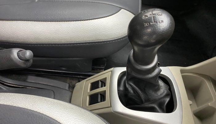 2017 Maruti Alto K10 VXI, Petrol, Manual, 54,595 km, Gear lever - Boot cover slightly torn