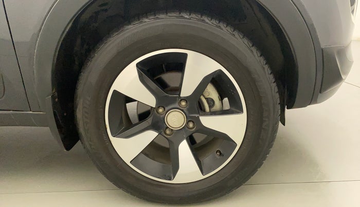 2019 Tata NEXON XZA PLUS PETROL, Petrol, Automatic, 18,707 km, Right Front Wheel