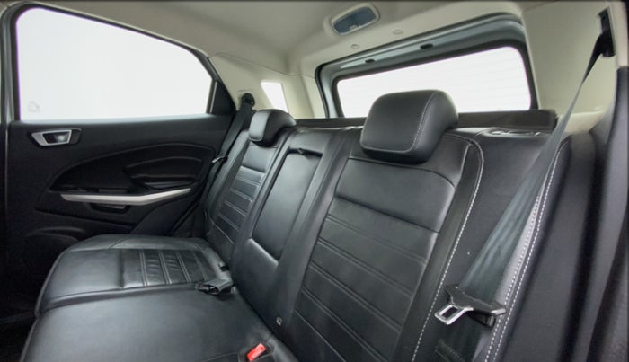 2018 Ford Ecosport 1.5 TDCI TITANIUM PLUS, Diesel, Manual, 32,475 km, Right Side Rear Door Cabin