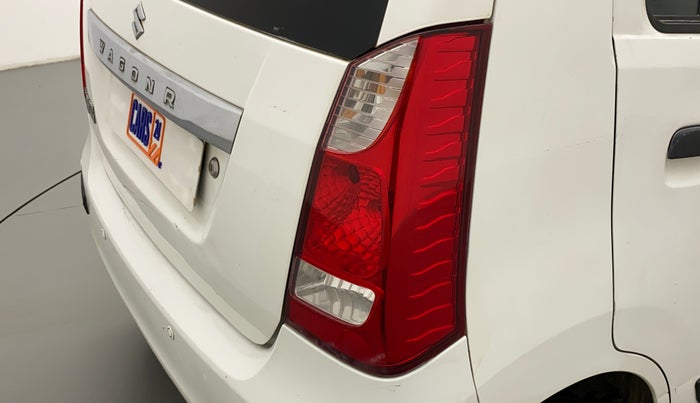 2017 Maruti Wagon R 1.0 LXI CNG, CNG, Manual, 76,538 km, Right tail light - Minor scratches