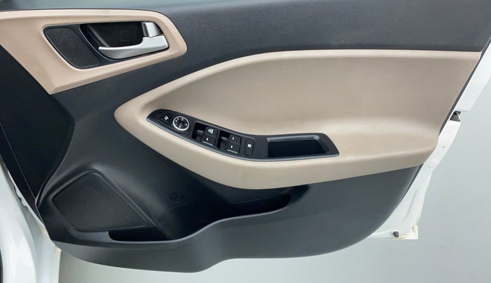 2020 Hyundai Elite i20 1.2 SPORTS PLUS VTVT, Petrol, Manual, 43,723 km, Driver Side Door Panels Control