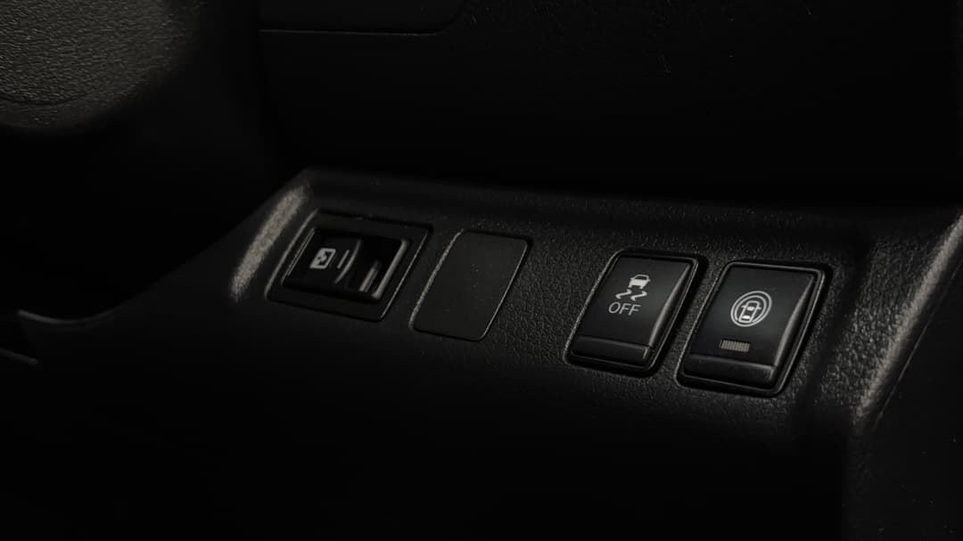 2023 Nissan Navara St-X (4x4) Cloth/no Sunroof, Automatic, 10519 km, Utility Switches/Buttons