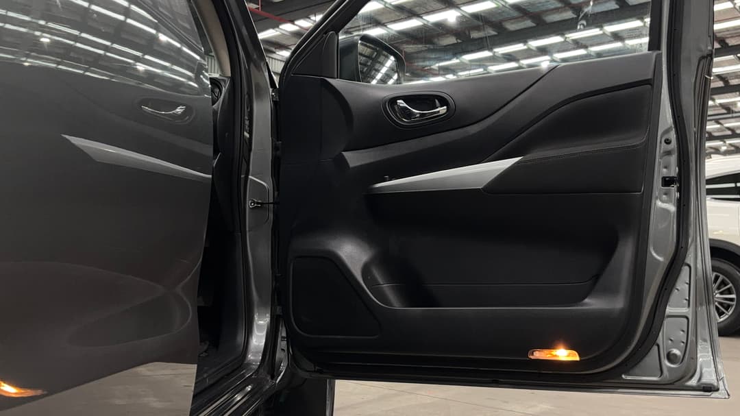 2023 Nissan Navara St-X (4x4) Cloth/no Sunroof, Automatic, 10519 km, Speaker View