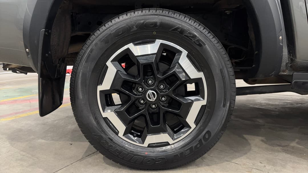 2023 Nissan Navara St-X (4x4) Cloth/no Sunroof, Automatic, 10519 km, Right Rear Wheel