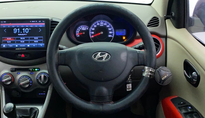 2016 Hyundai i10 SPORTZ 1.1, Petrol, Manual, 60,867 km, Steering Wheel Close Up