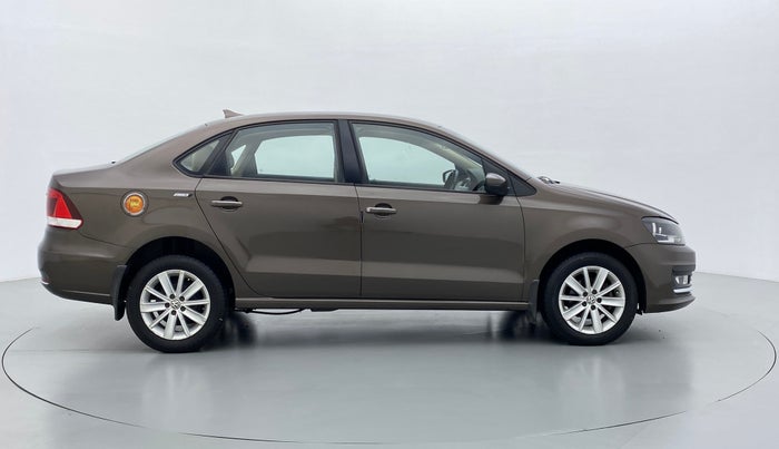 2016 Volkswagen Vento HIGHLINE PETROL, Petrol, Manual, 25,060 km, Right Side View