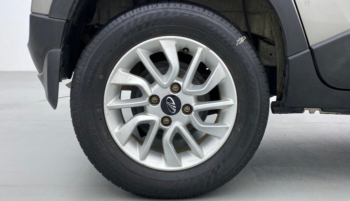 2017 Mahindra Kuv100 K6+ 6 STR, Petrol, Manual, 7,995 km, Right Rear Wheel
