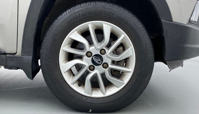 2017 Mahindra Kuv100 K6+ 6 STR, Petrol, Manual, 7,995 km, Right Front Wheel