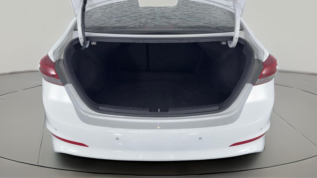 2017 Hyundai Elantra Active 2.0 Mpi, Automatic, 130483 km, Boot Inside View