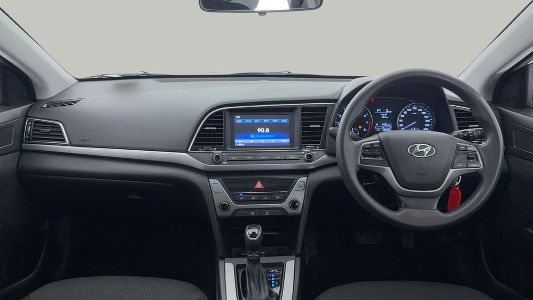 2017 Hyundai Elantra Active 2.0 Mpi, Automatic, 130483 km, Dashboard View