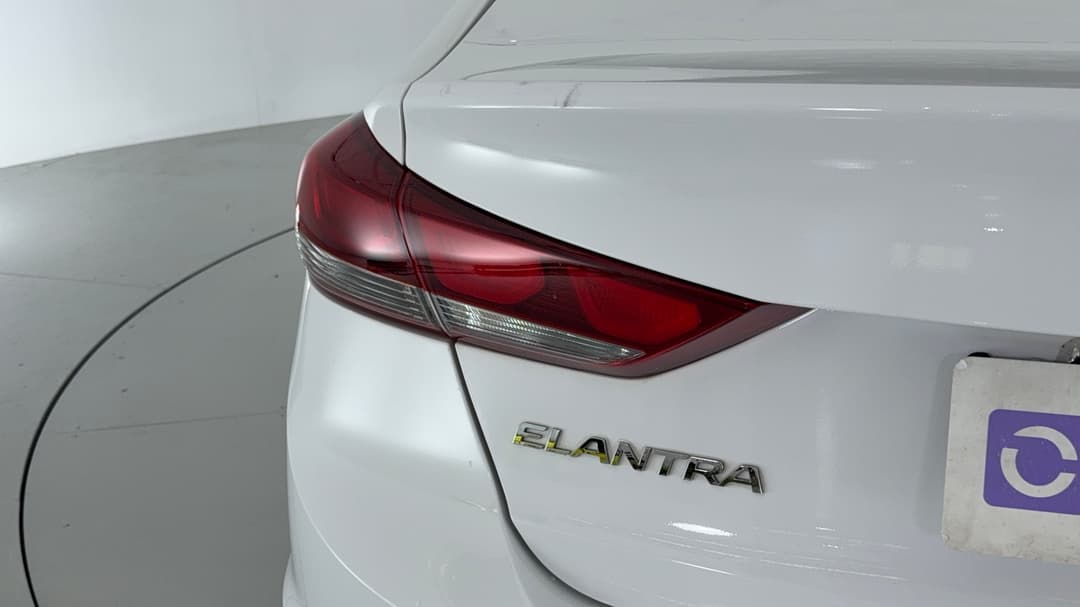 2017 Hyundai Elantra Active 2.0 Mpi, Automatic, 130483 km, Badge (Boot Left Side)