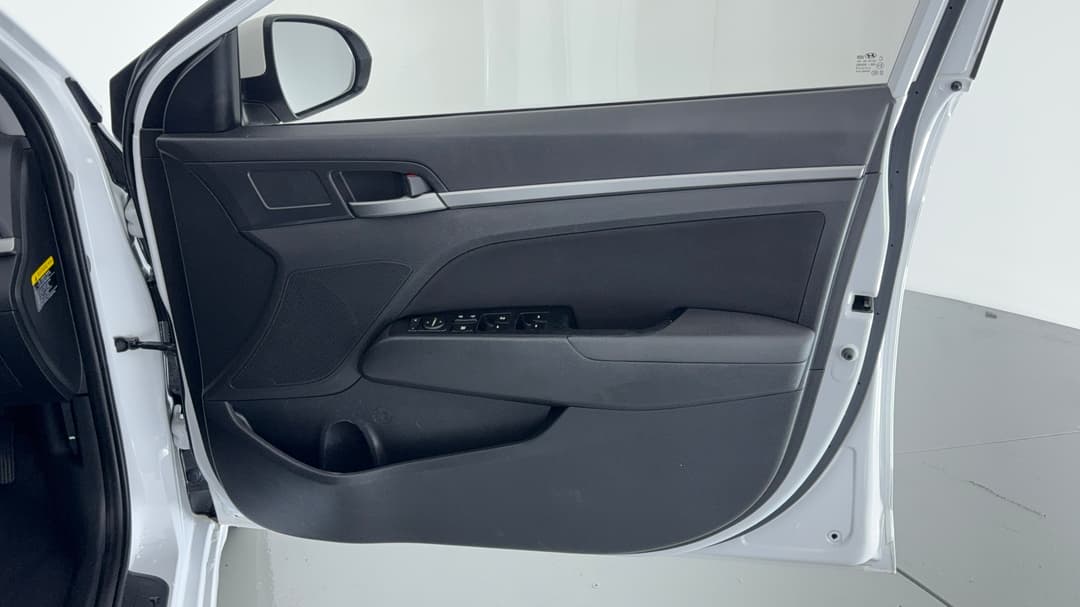 2017 Hyundai Elantra Active 2.0 Mpi, Automatic, 130483 km, Speaker View