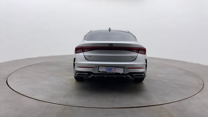 Kia K5-Back/Rear View
