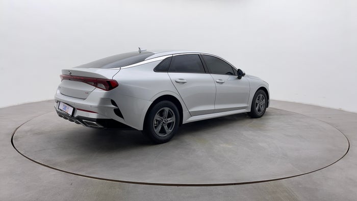 Kia K5-Right Back Diagonal (45- Degree) View