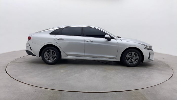 Kia K5-Right Side View