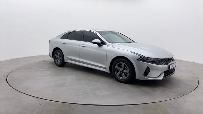 Kia K5-Right Front Diagonal (45- Degree) View