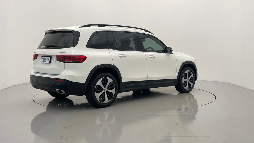 Right Back Diagonal (45- Degree) View