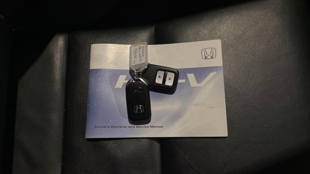 2017 Honda HR-V Vti-l, Automatic, 91076 km, Key Close-up
