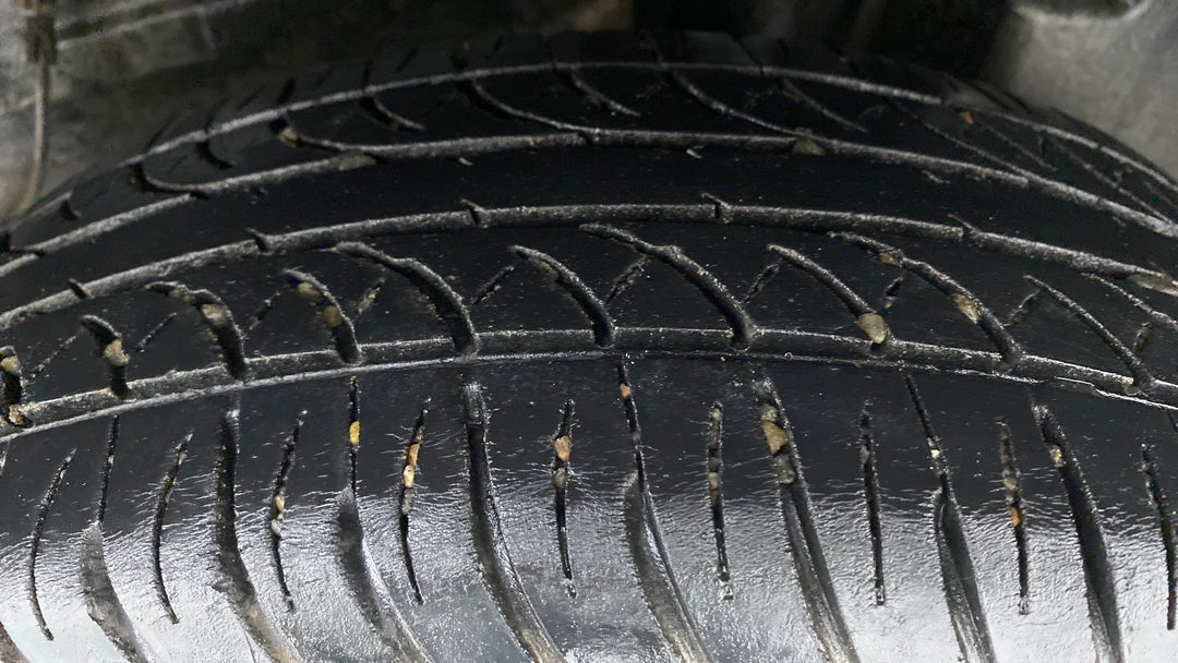Left Rear Tyre Tread