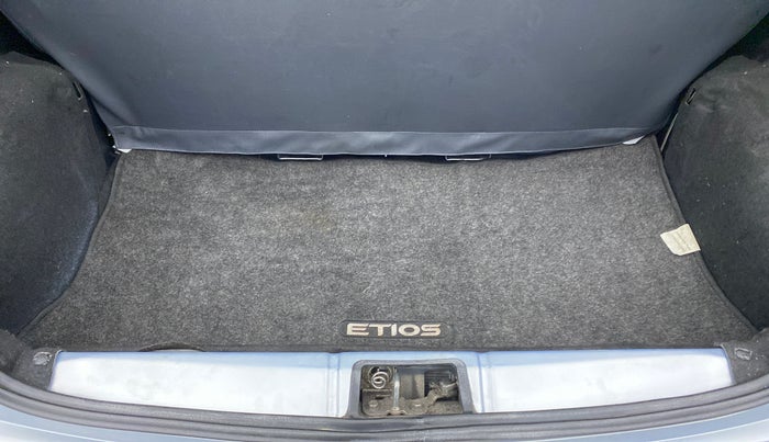 2012 Toyota Etios Liva D 4D GD SP, Diesel, Manual, 1,02,683 km, Boot Inside