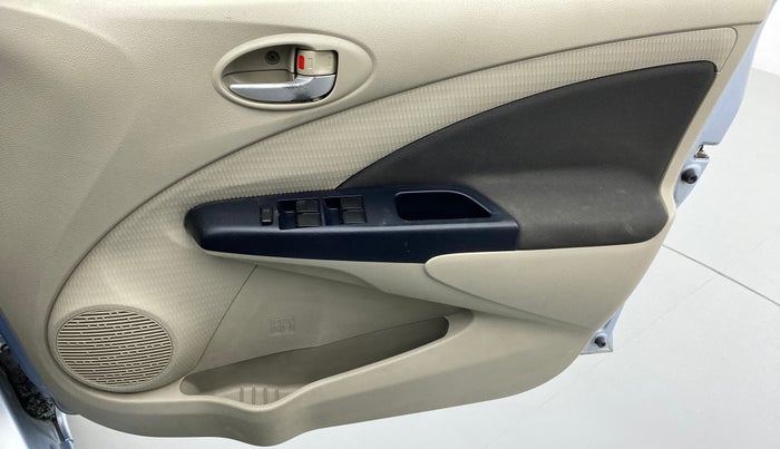 2012 Toyota Etios Liva D 4D GD SP, Diesel, Manual, 1,02,683 km, Driver Side Door Panels Control