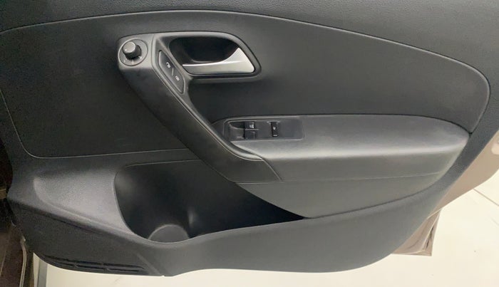 2020 Volkswagen Polo COMFORTLINE PLUS 1.0L MPI, Petrol, Manual, 45,029 km, Driver Side Door Panels Control