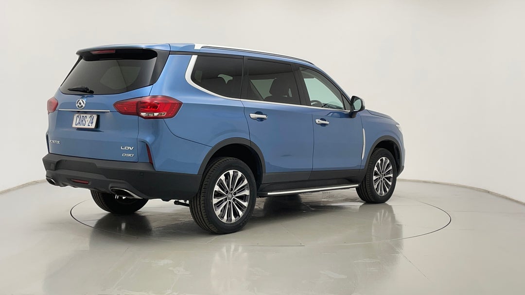 Right Back Diagonal (45- Degree) View