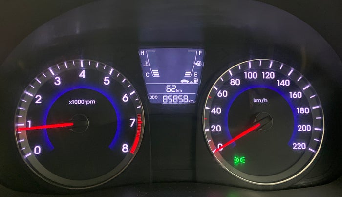 2016 Hyundai Verna FLUIDIC 1.6 SX VTVT, Petrol, Manual, 85,892 km, Odometer Image