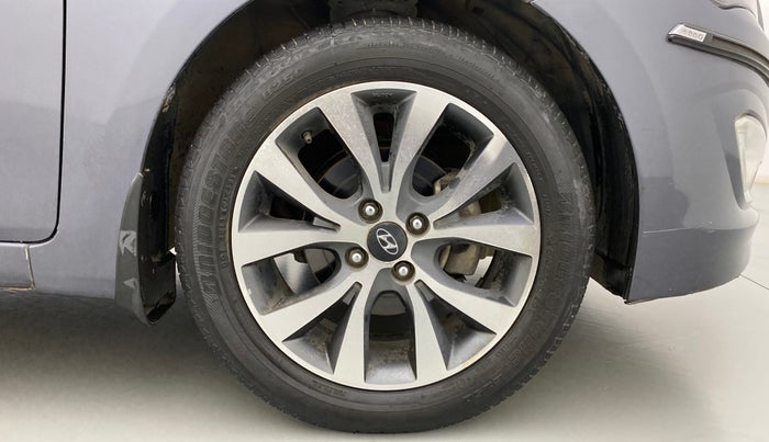 2016 Hyundai Verna FLUIDIC 1.6 SX VTVT, Petrol, Manual, 85,892 km, Right Front Wheel