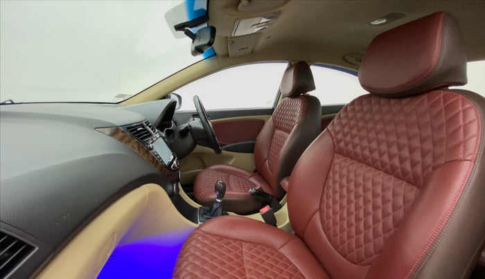 2016 Hyundai Verna FLUIDIC 1.6 SX VTVT, Petrol, Manual, 85,892 km, Right Side Front Door Cabin