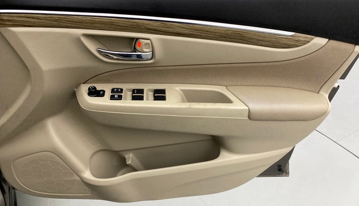 2019 Maruti Ciaz 1.5 ZETA VVT SHVS AT, Petrol, Automatic, 19,812 km, Driver Side Door Panels Control