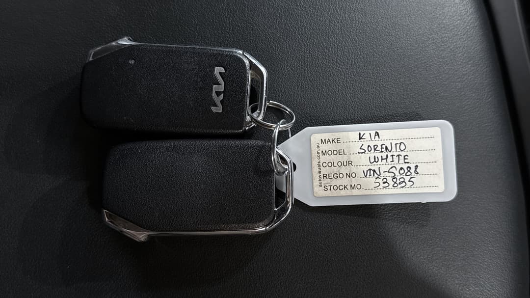 2023 Kia Sorento Sport+ 7 Seat, Automatic, 30016 km, Key Close-up