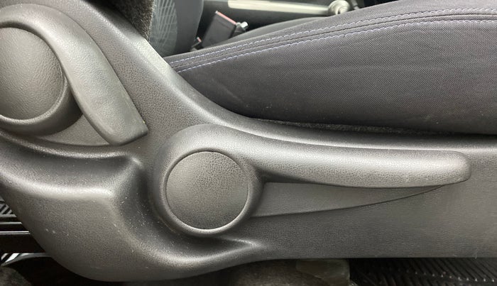 2016 Nissan Micra XV CVT, Petrol, Automatic, 21,433 km, Driver Side Adjustment Panel