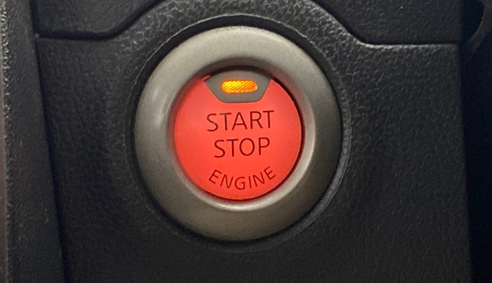 2016 Nissan Micra XV CVT, Petrol, Automatic, 21,433 km, Keyless Start/ Stop Button