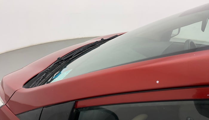 2013 Hyundai Eon ERA +, Petrol, Manual, 92,495 km, Left A pillar - Paint is slightly faded