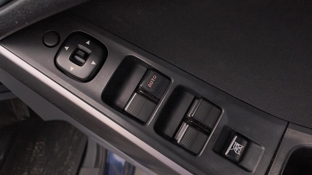 2018 Mazda BT-50 Xt Hi-rider (4x2), Automatic, 103913 km, Drivers Side Door Panel Controls