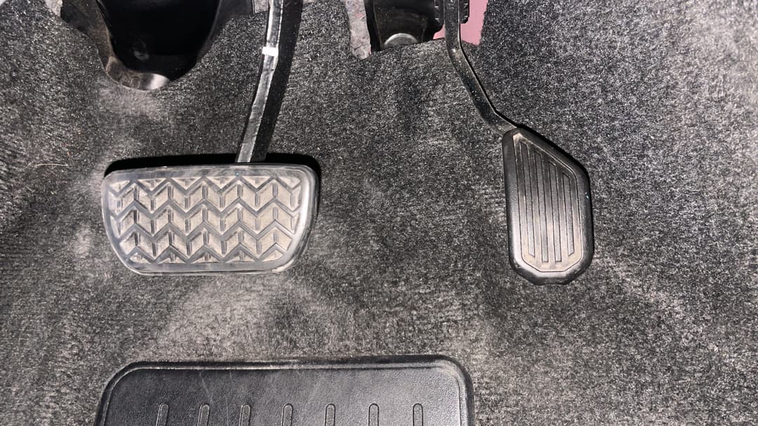 2018 Toyota Yaris Ascent, Automatic, 82558 km, Pedals and Footmat