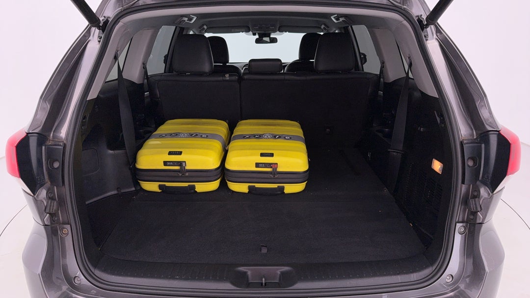 2018 Toyota Kluger Gxl (4x2), Automatic, 113228 km, Boot Inside View with Luggage