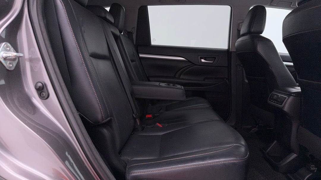 2018 Toyota Kluger Gxl (4x2), Automatic, 113228 km, Right Side Rear Door Cabin View