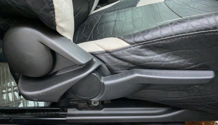 2016 Maruti Baleno ZETA 1.2 K12 CVT, Petrol, Automatic, 69,521 km, Driver Side Adjustment Panel